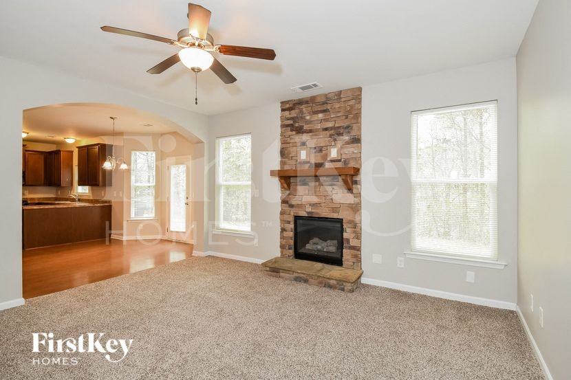 315 Roland Manor Dr - Photo 5 of 18