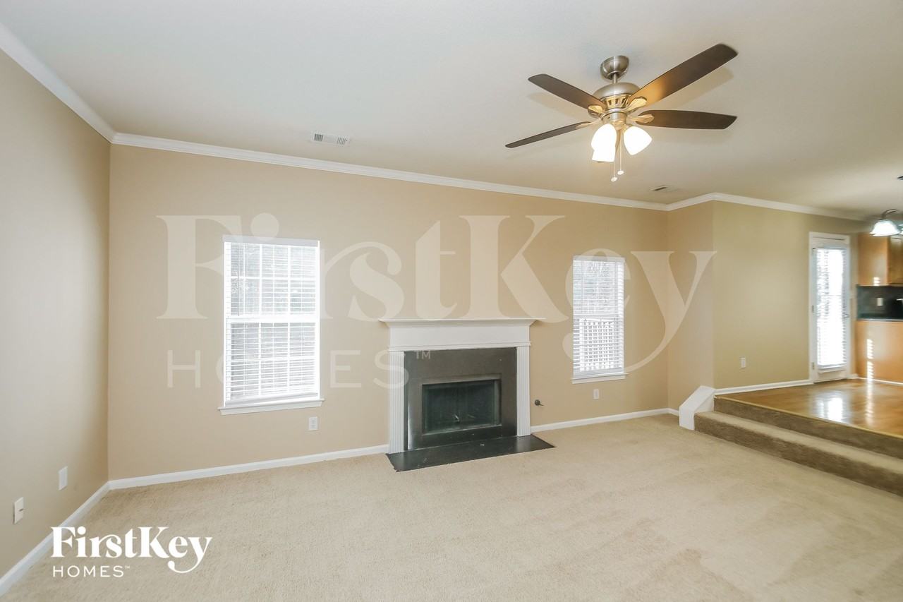 3103 Lonetree Pt - Photo 2 of 15
