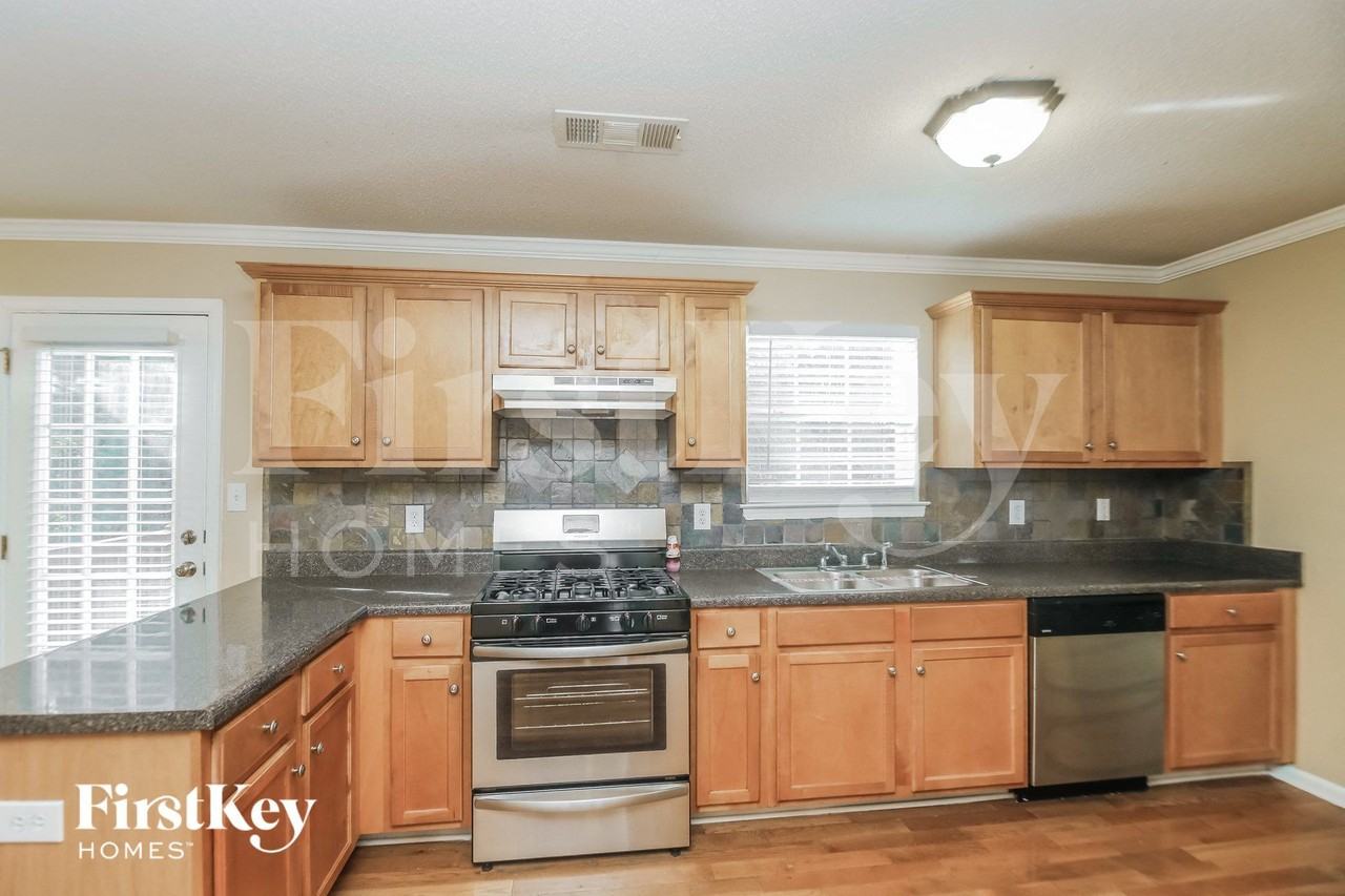 3103 Lonetree Pt - Photo 6 of 15