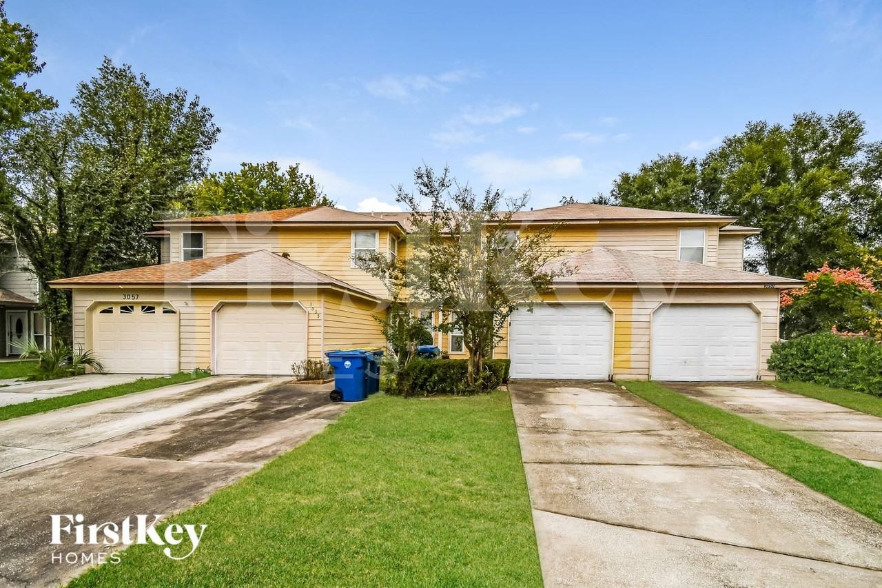 3053 Cobblewood Lane East