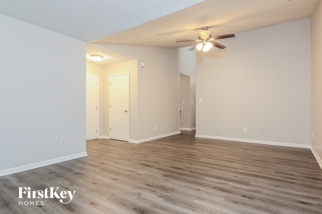 3053 Benny Lane - Photo 4 of 16