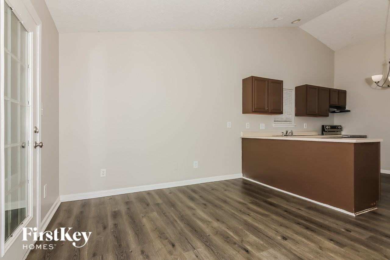 3053 Benny Lane - Photo 5 of 16