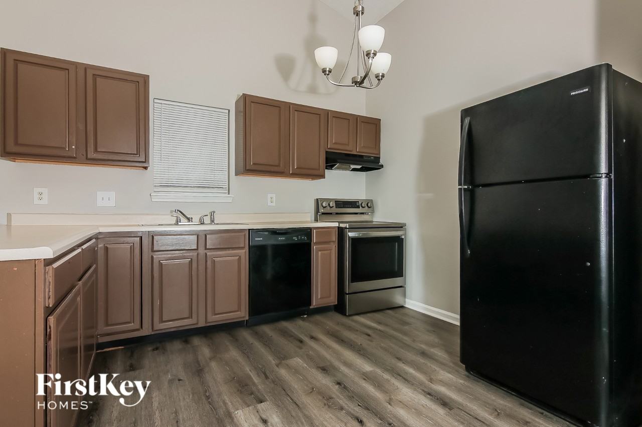 3053 Benny Lane - Photo 7 of 16