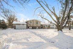 2s383 Riverside Avenue - Photo 1 of 1