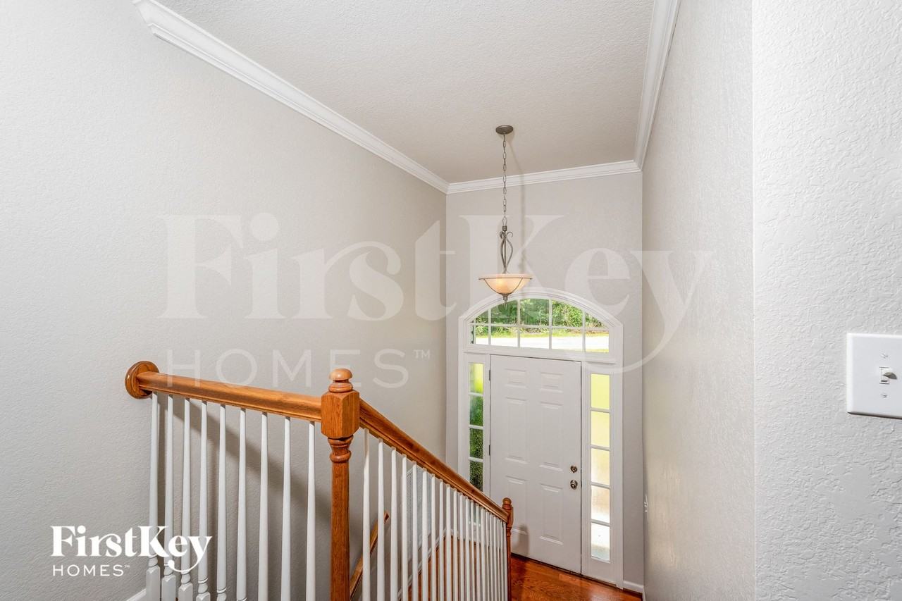 29 Parkwood Dr - Photo 2 of 15