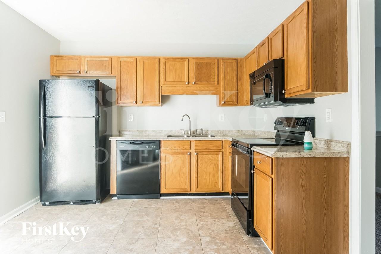 279 Pine Needle Trl - Photo 6 of 15