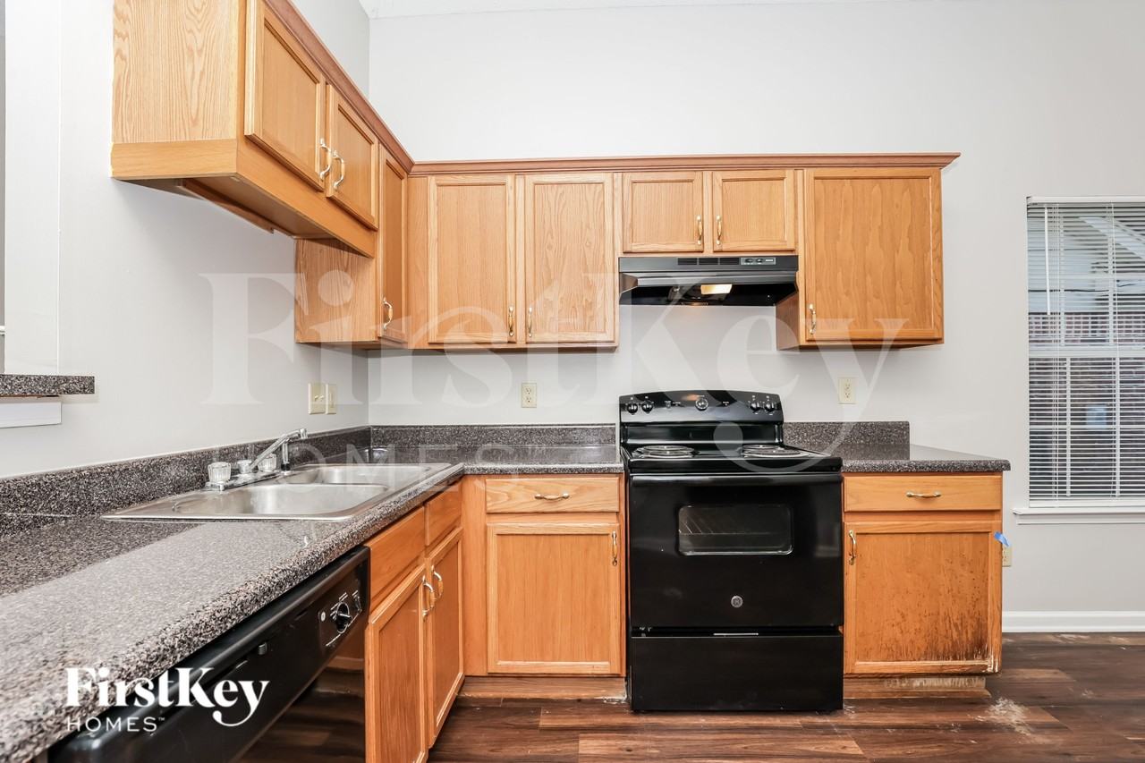 2763 Maggie Woods Pl - Photo 4 of 16