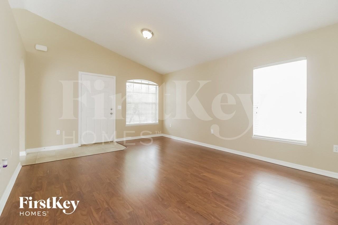 2684 Whispering Trails Dr - Photo 3 of 15