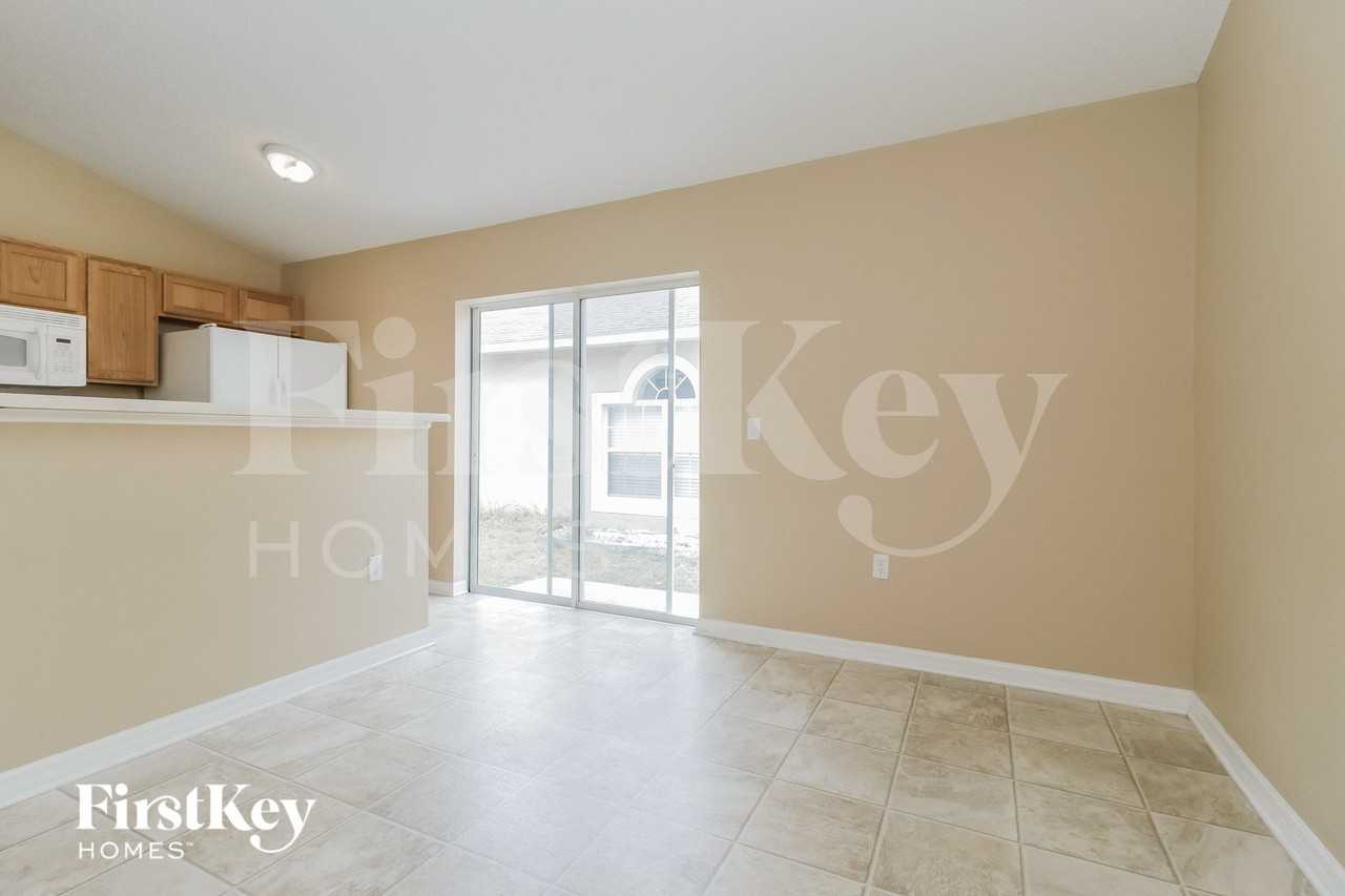 2684 Whispering Trails Dr - Photo 4 of 15