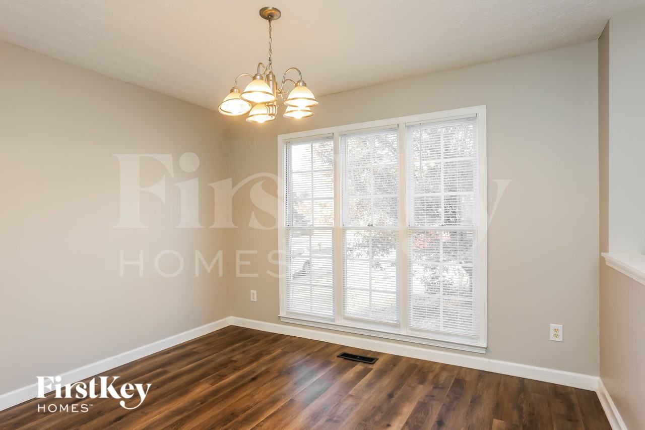 268 Yellowstone Dr - Photo 5 of 19