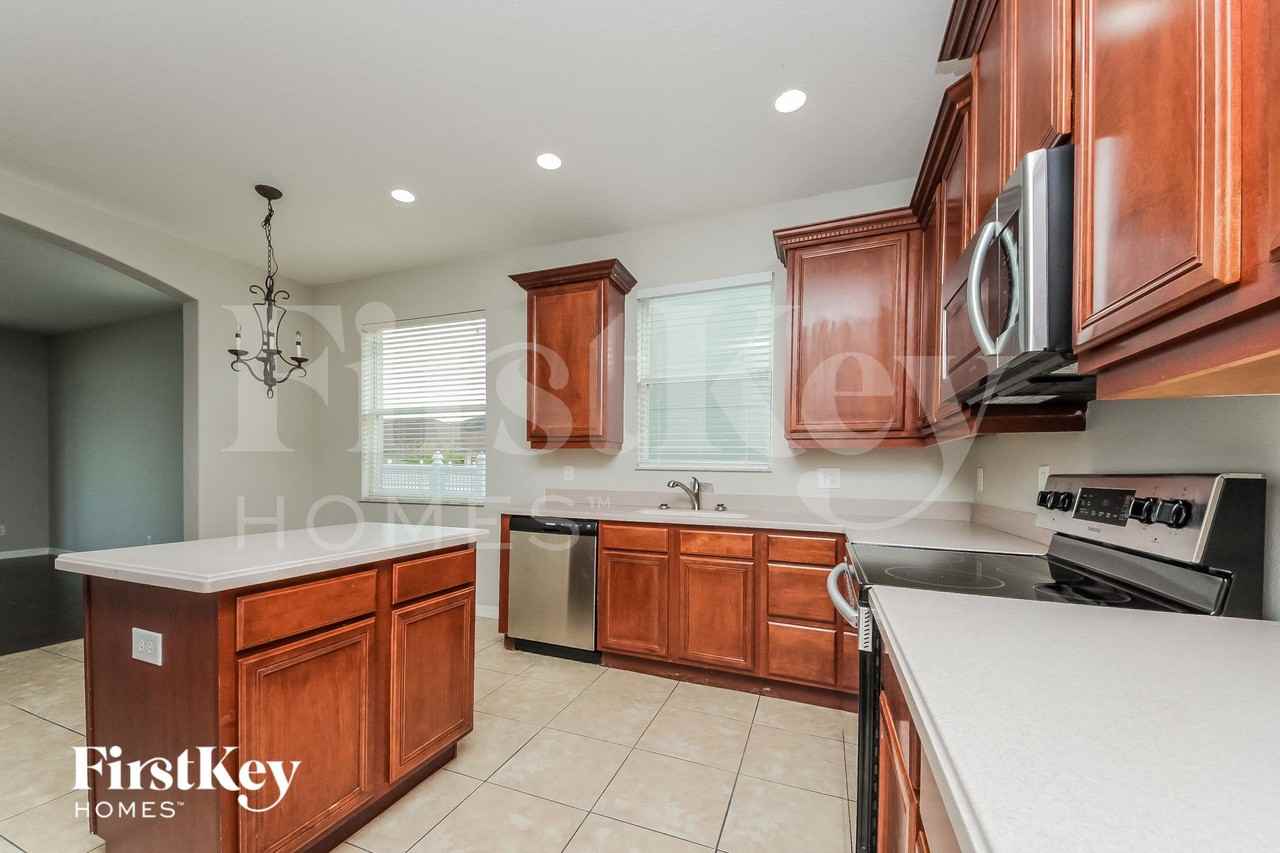 2615 Eagle Canyon Dr N - Photo 5 of 15