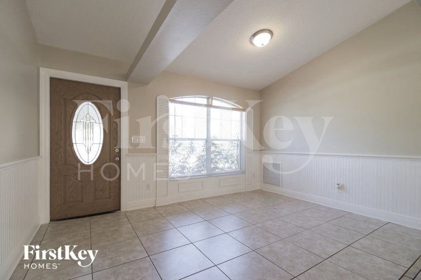 2606 Palmer Ave Se - Photo 5 of 15