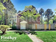 2600 Stratford Ln - Photo 1 of 1