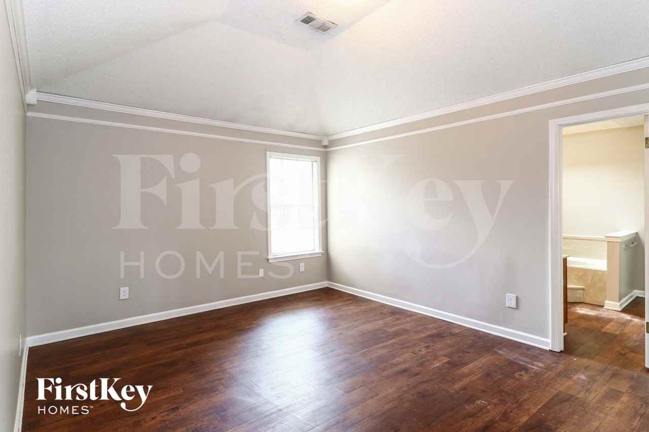 2439 Dove Glen Cv - Photo 7 of 15