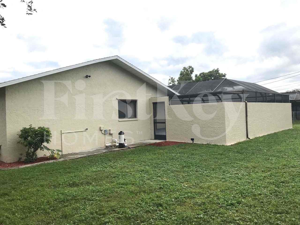 241 Cape Coral Street - Photo 4 of 37