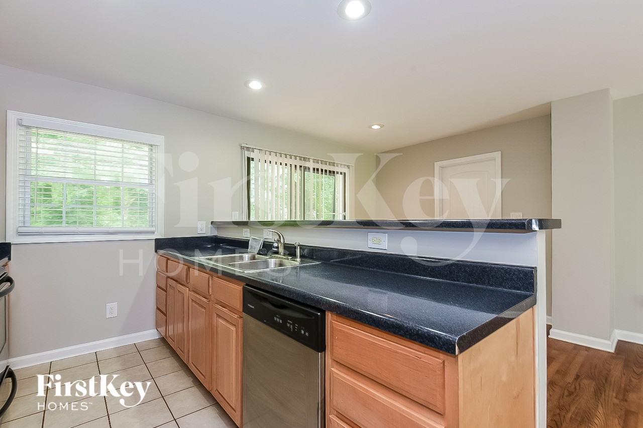 2340 Melody Ln Nw - Photo 6 of 15