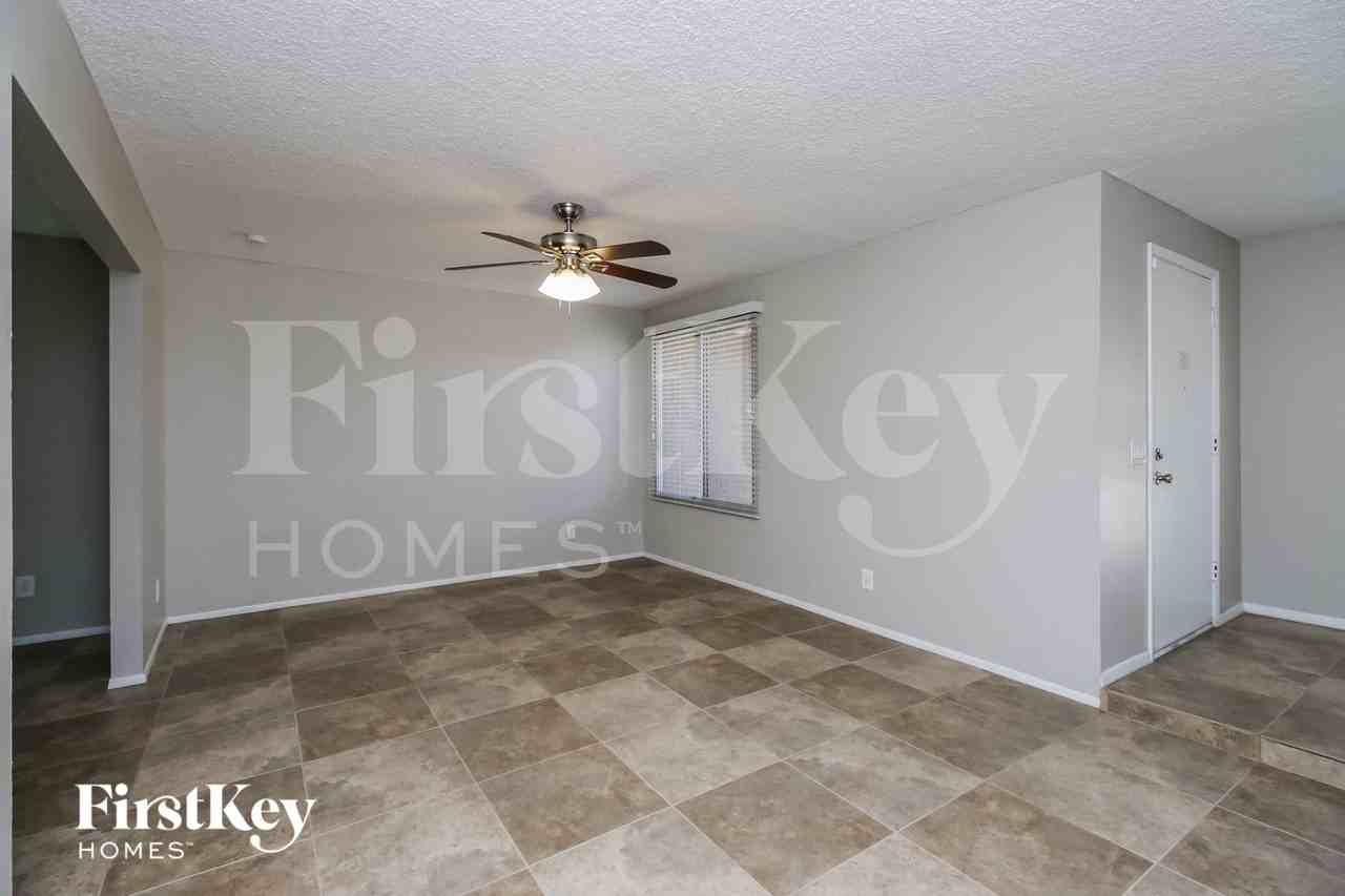 2331 East Alameda Drive - Photo 2 of 15