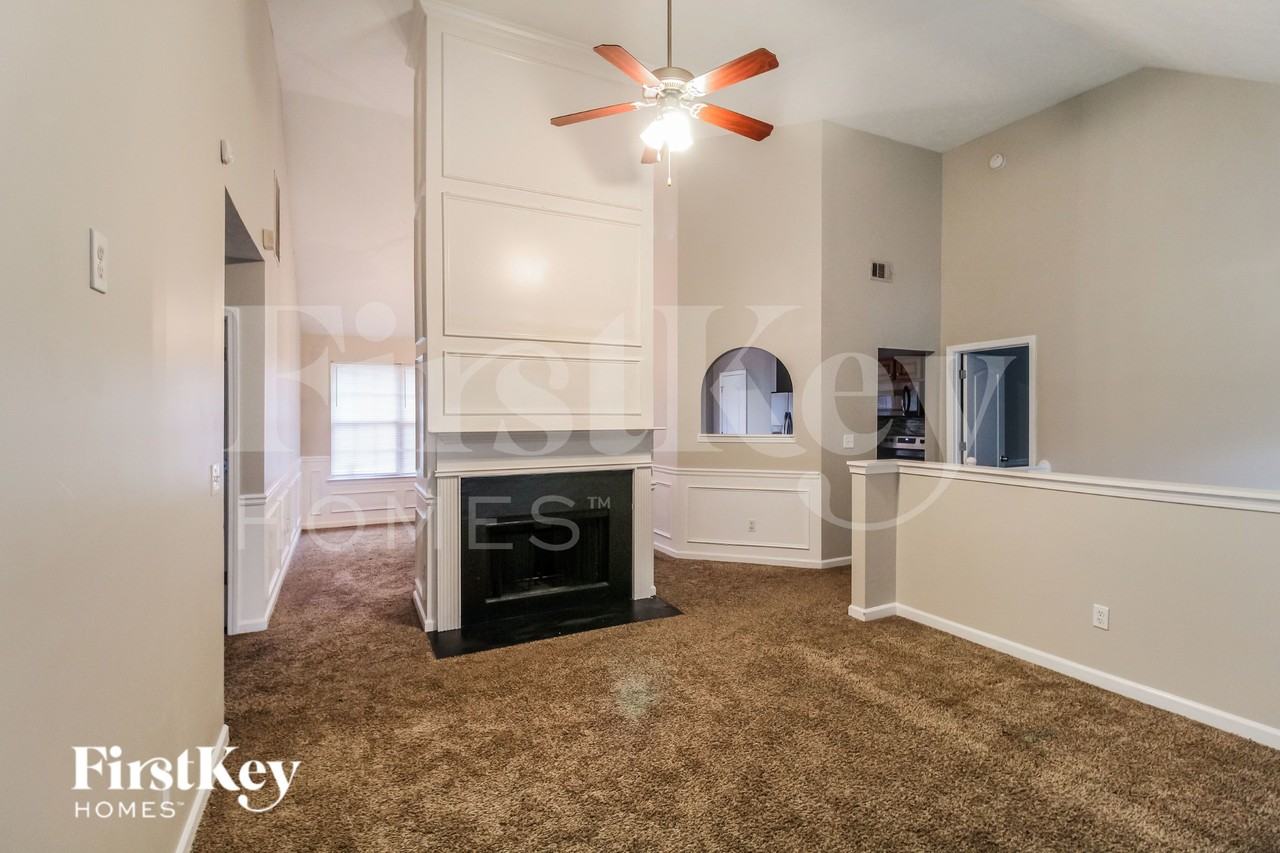 232 Buckeye Trl - Photo 2 of 16