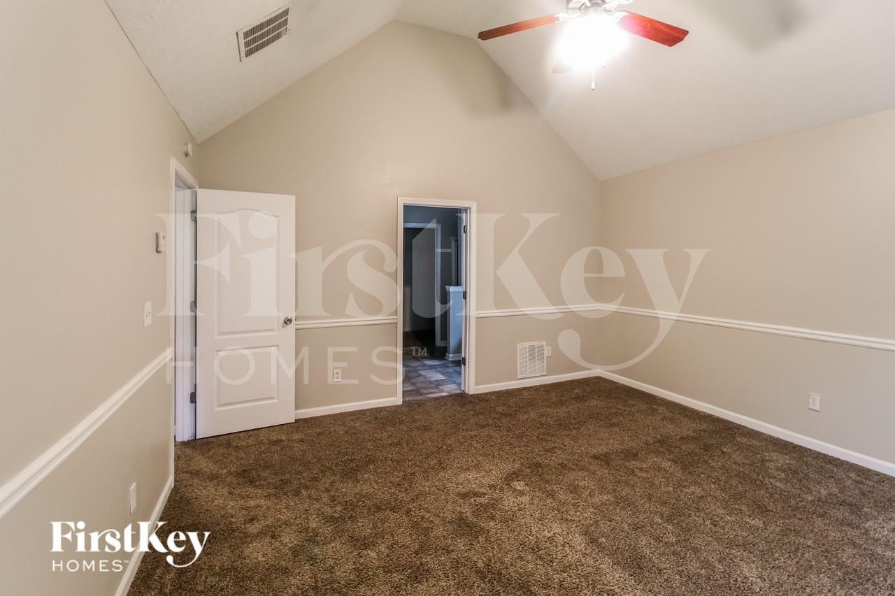 232 Buckeye Trl - Photo 7 of 16