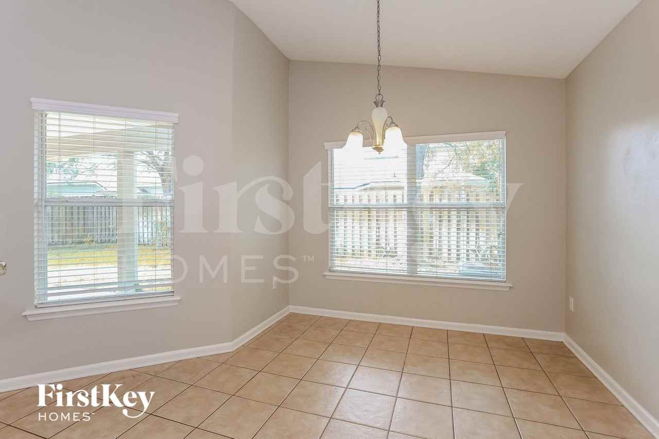 2308 Aberford Ct - Photo 6 of 15