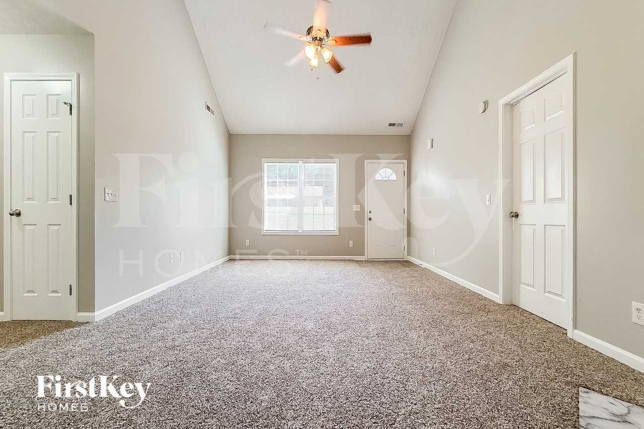 225 Indian Springs Dr - Photo 2 of 16