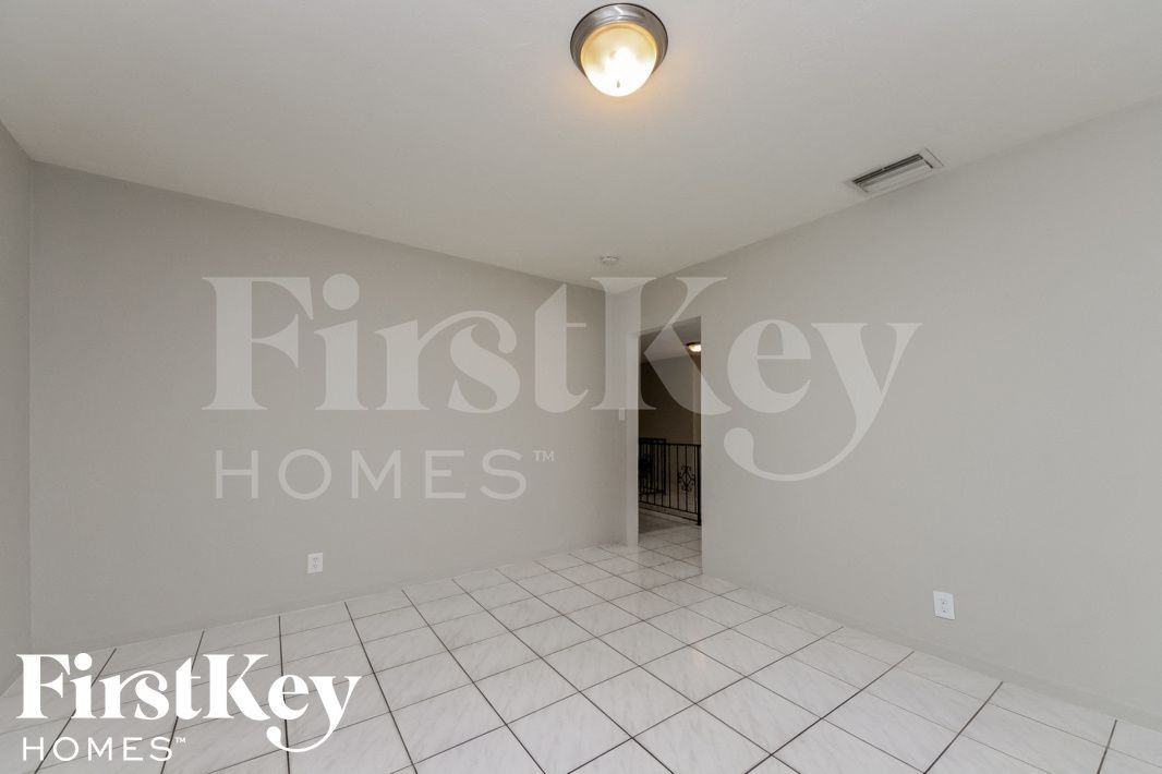 2220 Northwest 44th Avenue - Photo 6 of 15