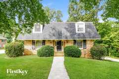 2204 Lynncrest Ln - Photo 1 of 1