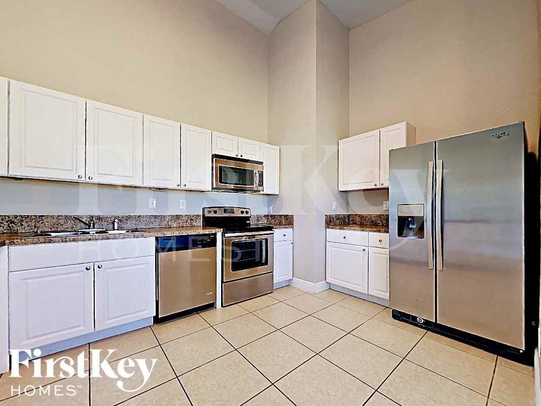 21986 Swplace - Photo 4 of 16