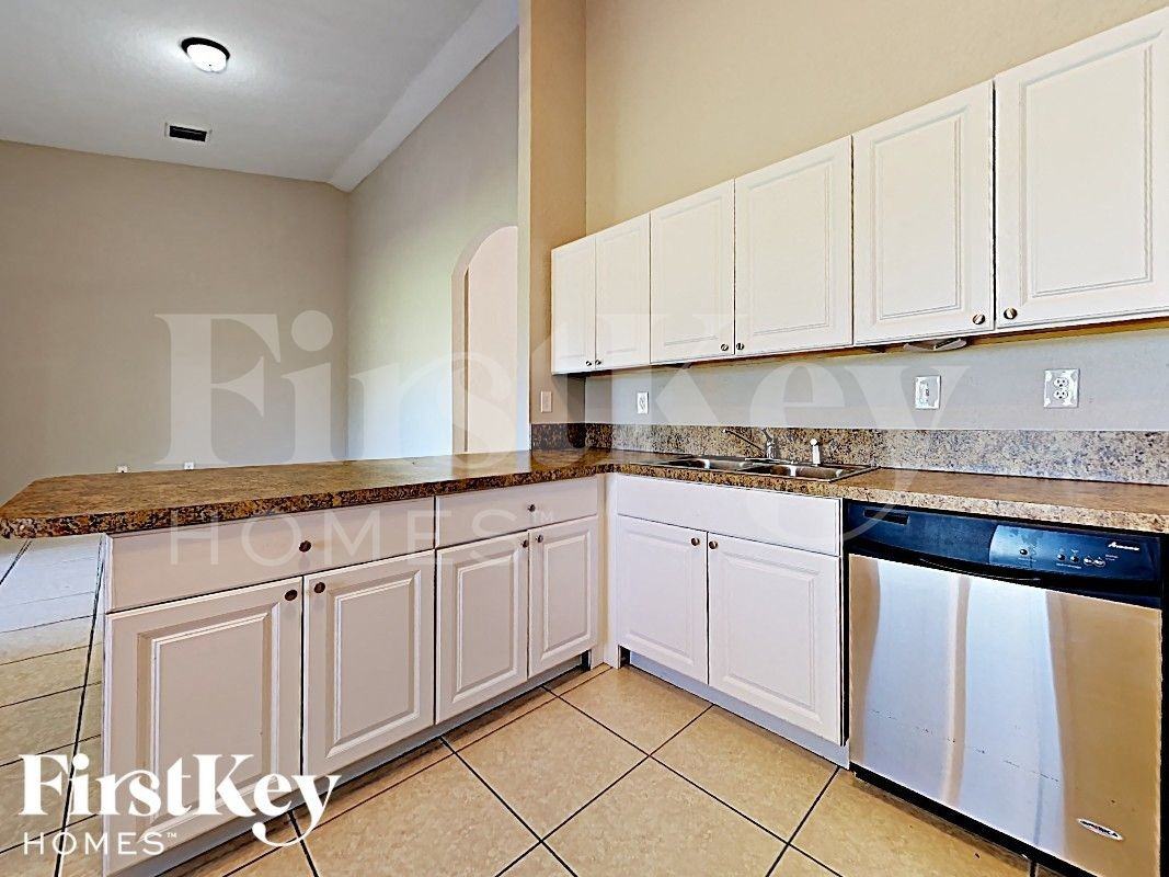 21986 Swplace - Photo 5 of 16