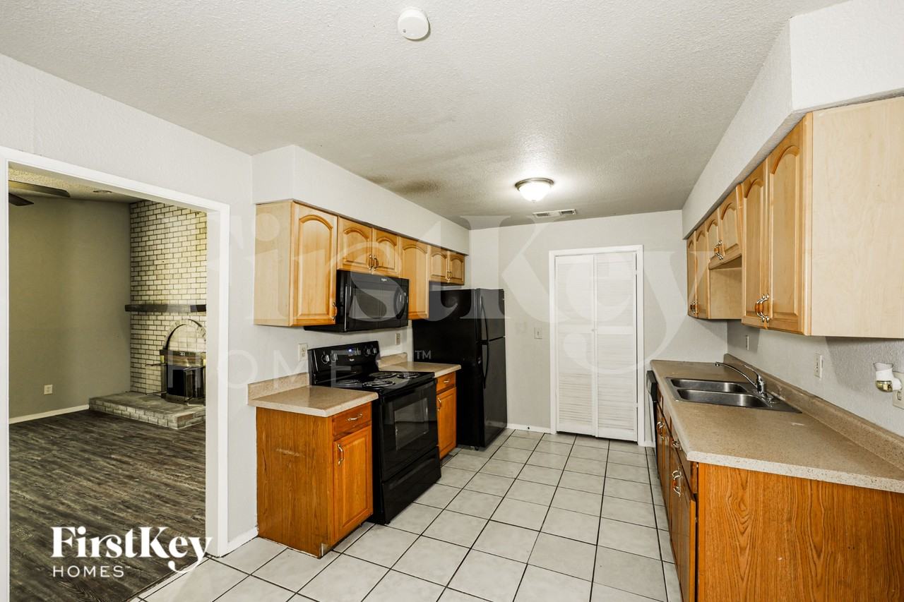 218 Long Shadow Ln - Photo 5 of 16