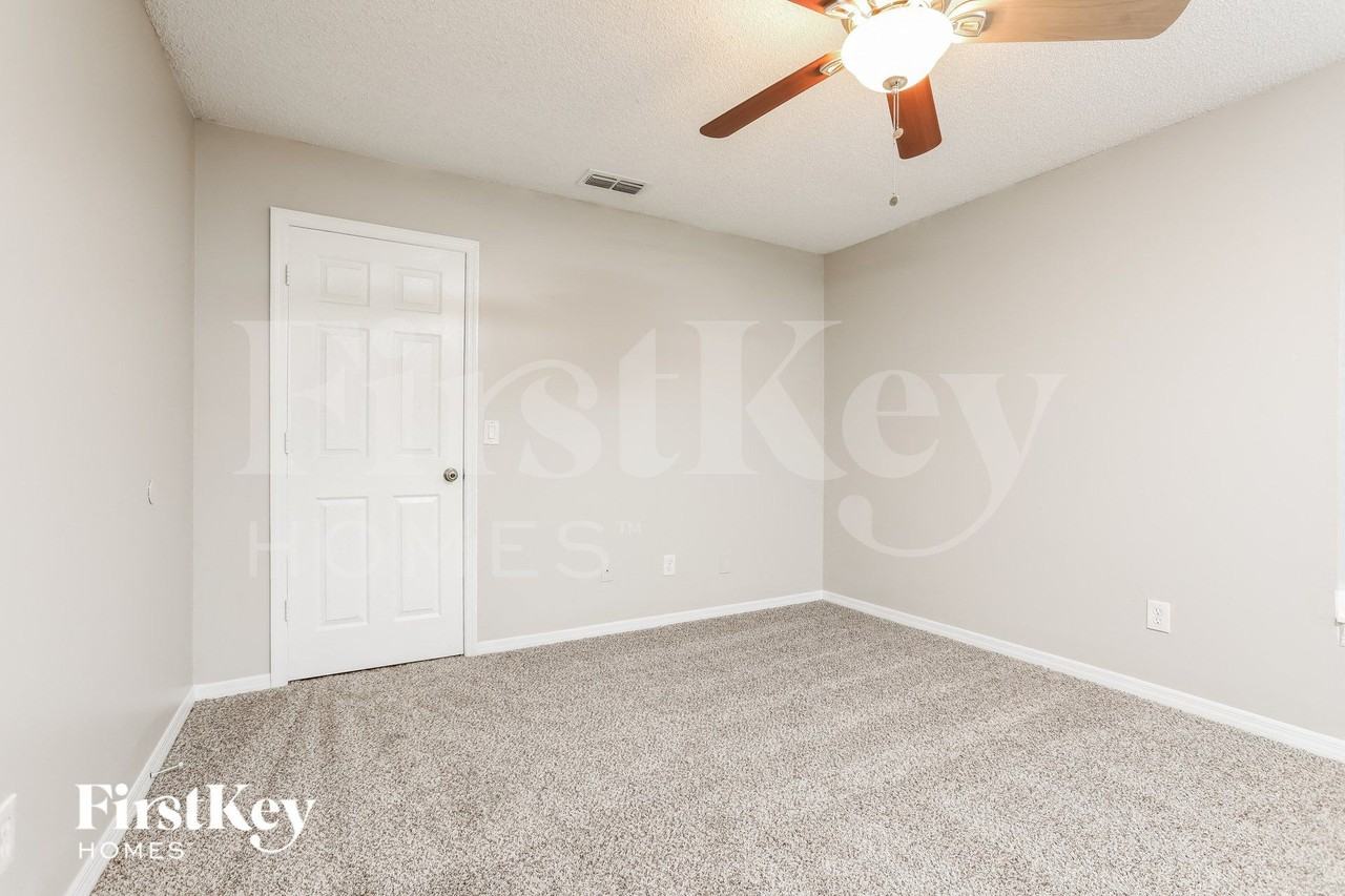 2144 Churchill Downs Cir - Photo 6 of 15