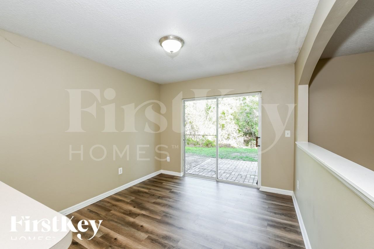 2129 Stone Abbey Blvd #3 - Photo 5 of 16