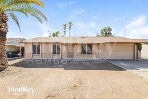 featured image of 2121 West Wickieup Lane