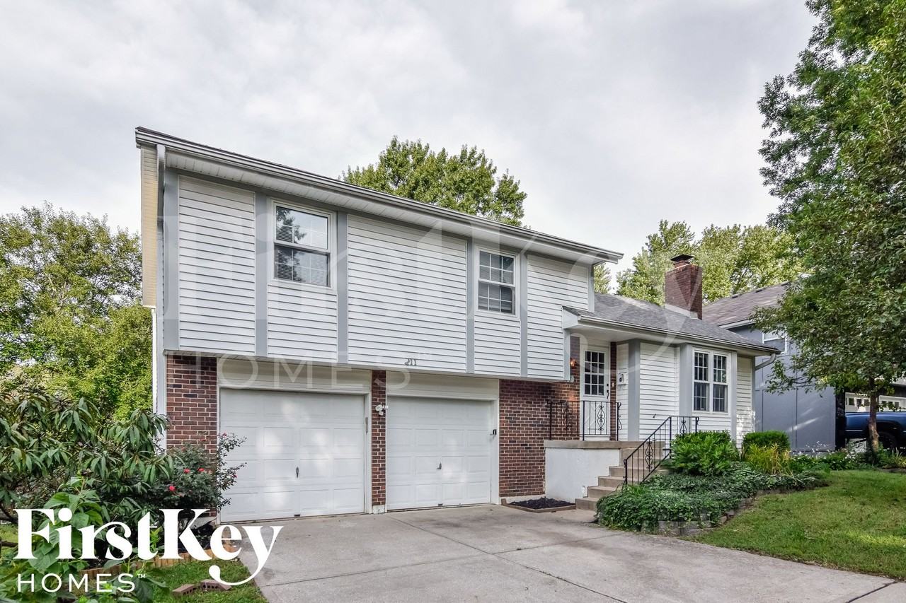 211 North Cleveland Avenue - Photo 2 of 15