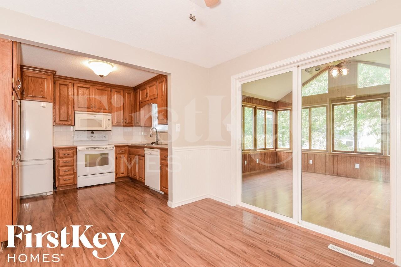 211 North Cleveland Avenue - Photo 5 of 15