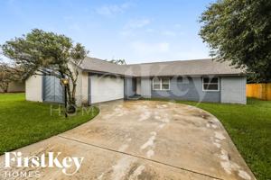 featured image of 2045 Houndslake Drive