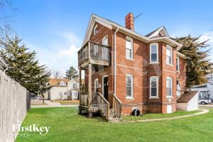 featured image of 202 South Park Avenue #1