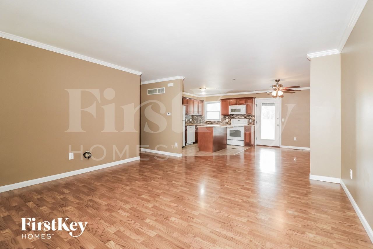 2 Amber Ridge Court - Photo 3 of 15