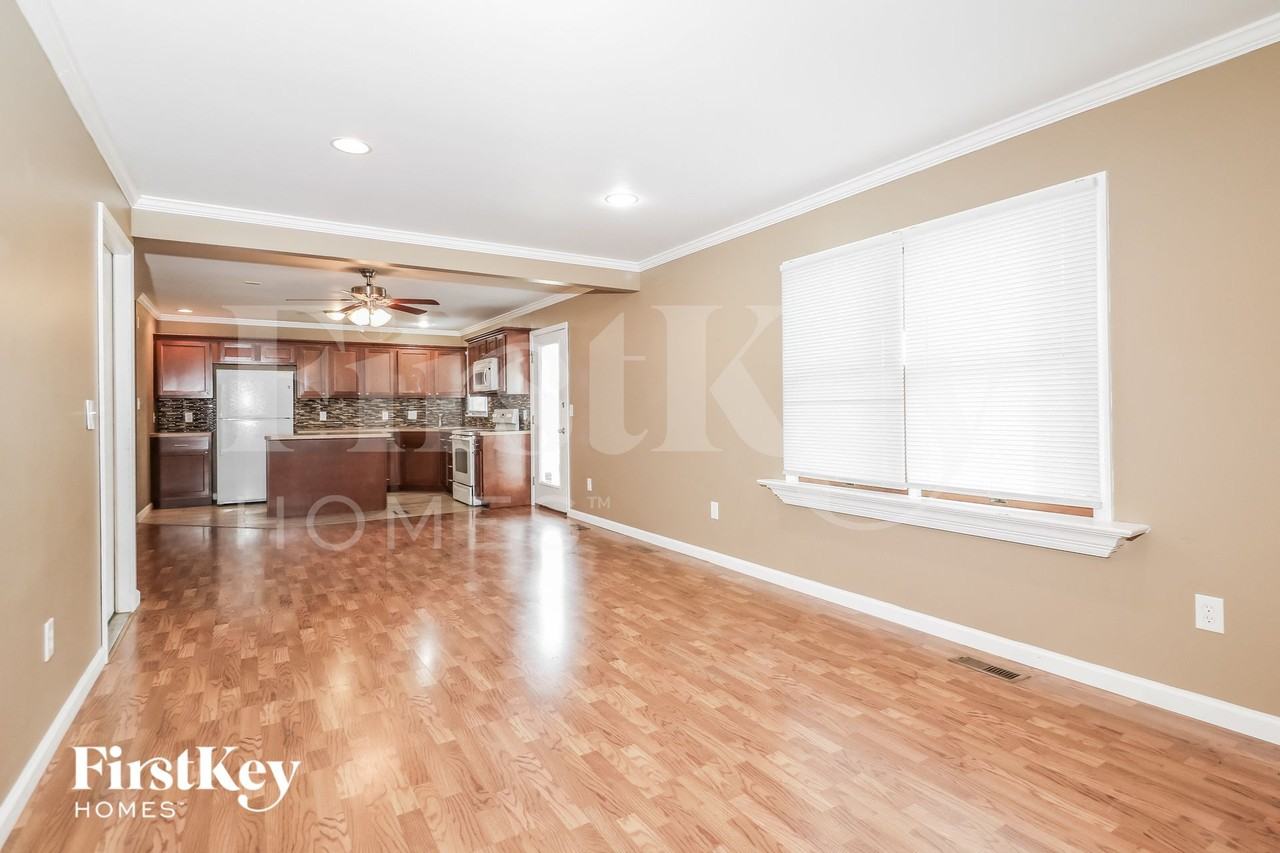 2 Amber Ridge Court - Photo 5 of 15