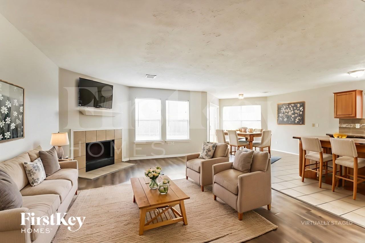 19410 Pine Cluster Ln - Photo 4 of 19