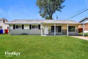 featured image of 1830 Jenkee Avenue