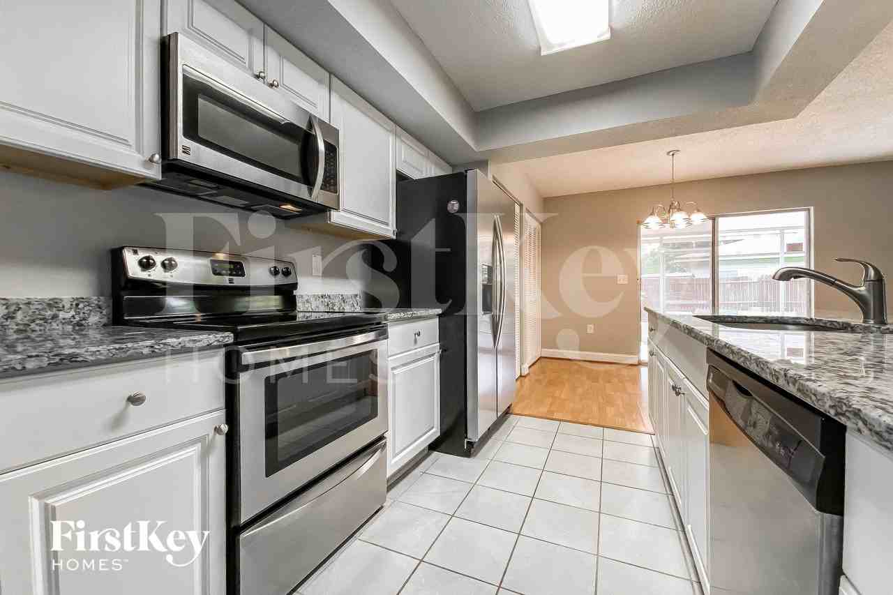 1794 E Groveleaf Ave - Photo 6 of 16