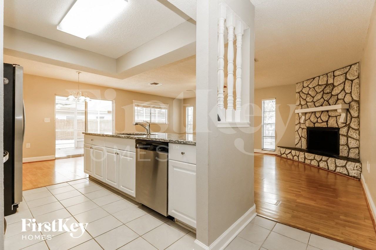 1794 E Groveleaf Ave - Photo 7 of 16