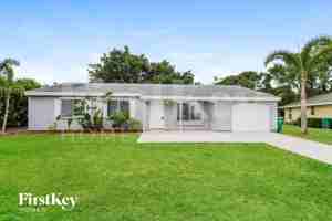 featured image of 1750 Southeast Elkhart Terrace