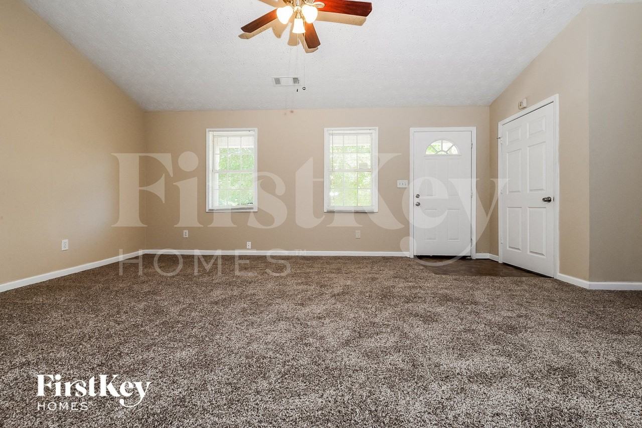 175 Whitehead Drive - Photo 2 of 15