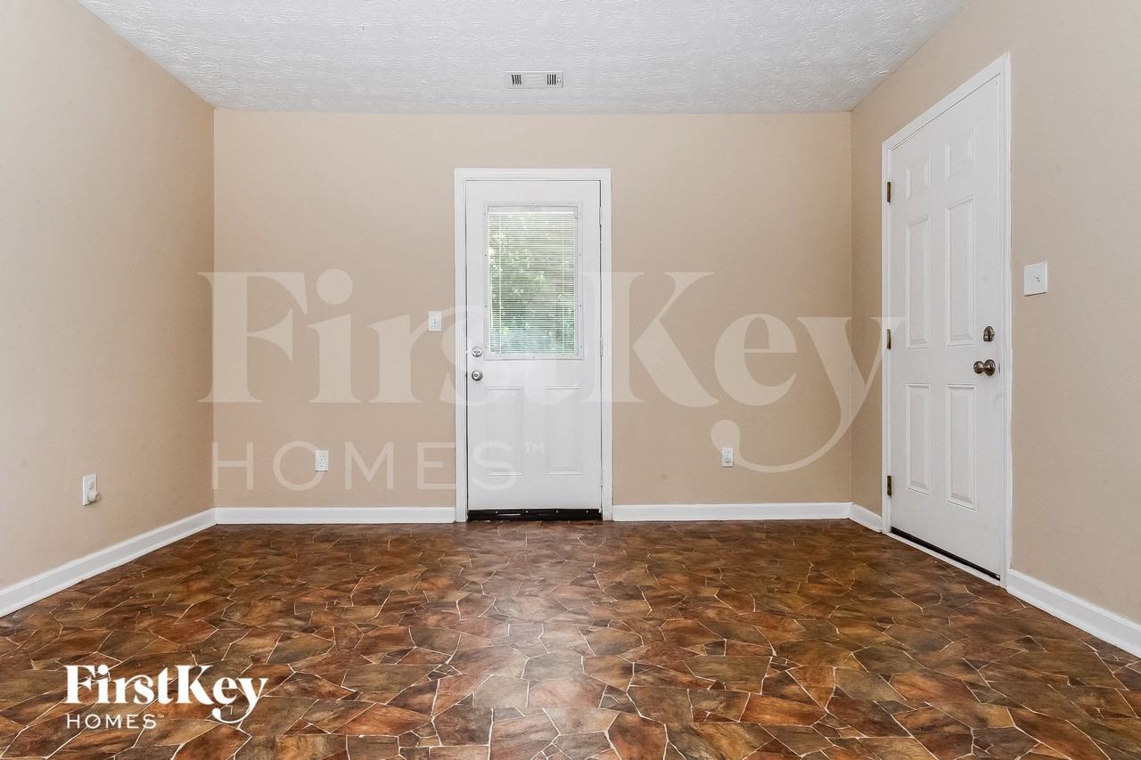 175 Whitehead Drive - Photo 4 of 15