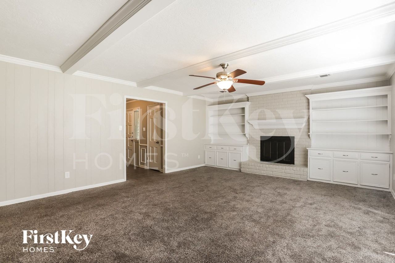 17415 Rustic Pine Trl - Photo 4 of 15