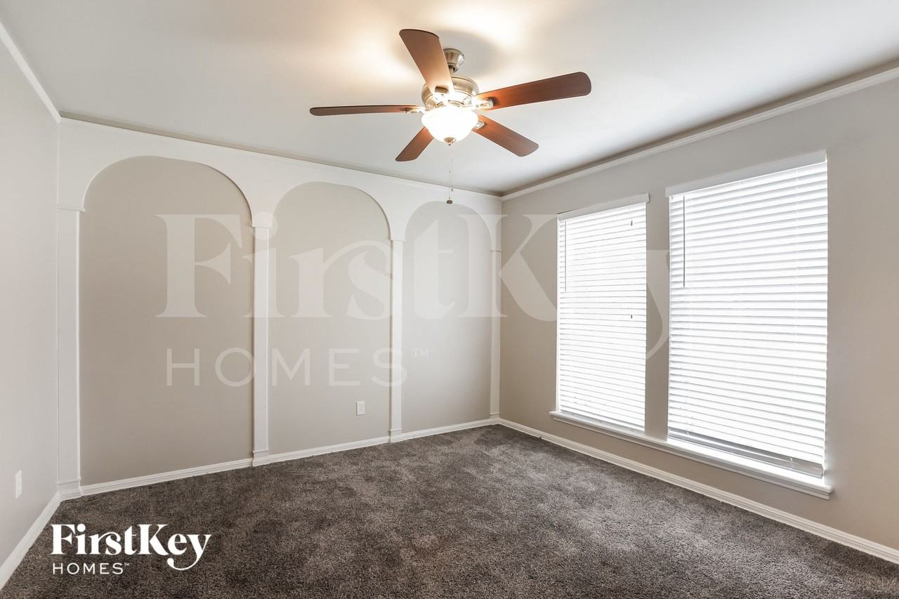 17415 Rustic Pine Trl - Photo 5 of 15