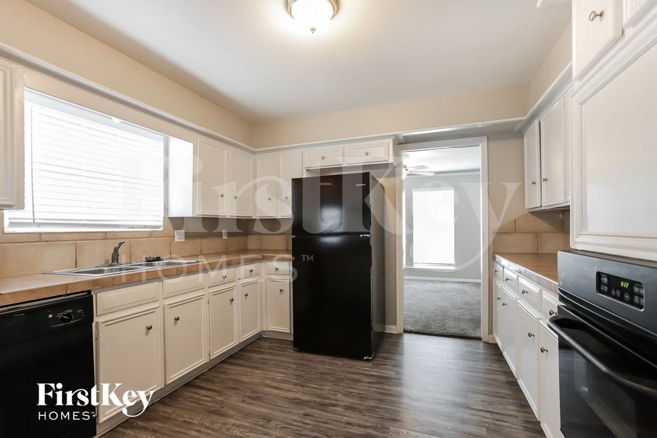 17415 Rustic Pine Trl - Photo 6 of 15