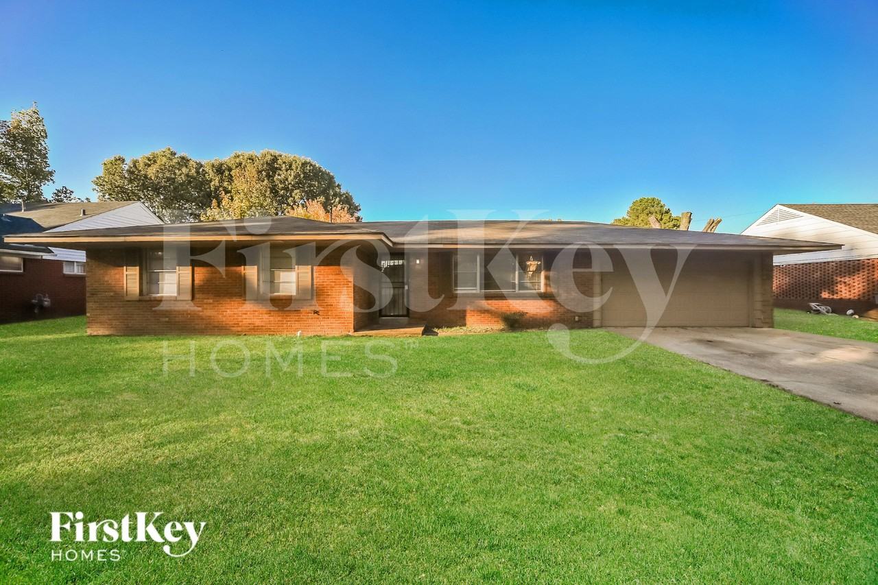 1736 Borden Dr - Photo 2 of 15